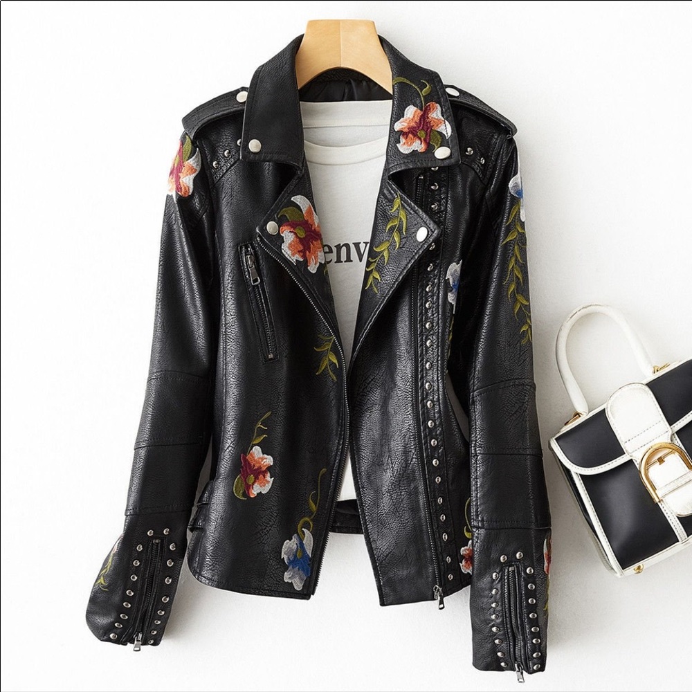 Frank Lyman Design NWT Embroidered Moto Jacket size L